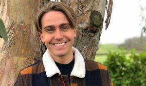 Barney-Walsh_biography