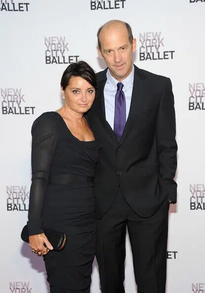 Anthony-Edwards-with-his-wife