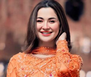 Hania-Aamir-Biography