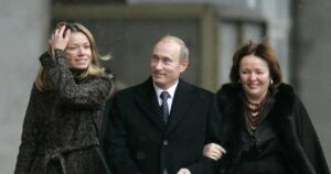 Mariya-Putina-har-parents