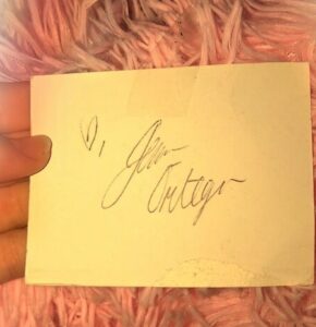 Mia-Ortega_signature