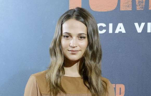 Alicia-Vikander-Net-Worth-Income-salary-Career-Personal-Life