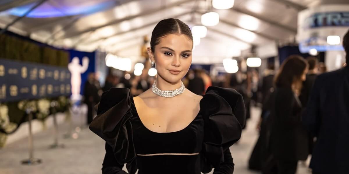 Is-Selena-Gomez-pregnant-in-Murders-in-the-Building