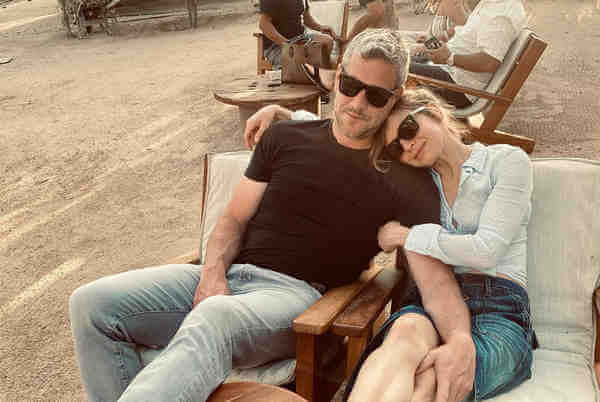 Who-is-Tyler-Seguin’s-GirlfriendTyler-Segui-on-scenic-engagement